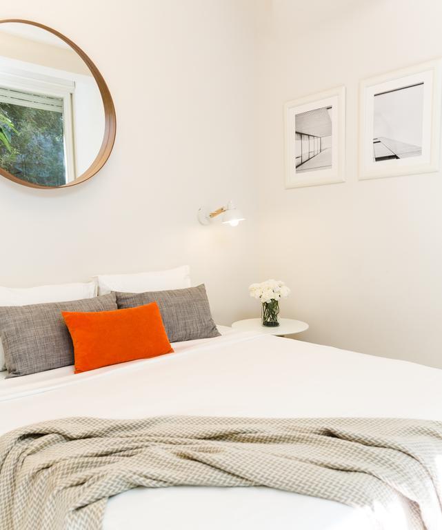Luxurious By The Beach Apartment With Garden 텔아비브 외부 사진